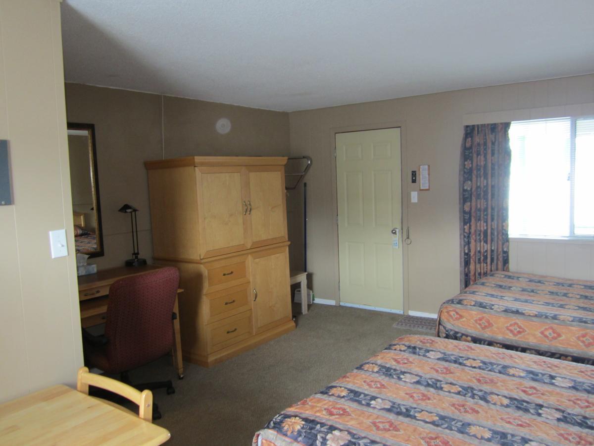 Bulkley Valley Motel New Hazelton Экстерьер фото
