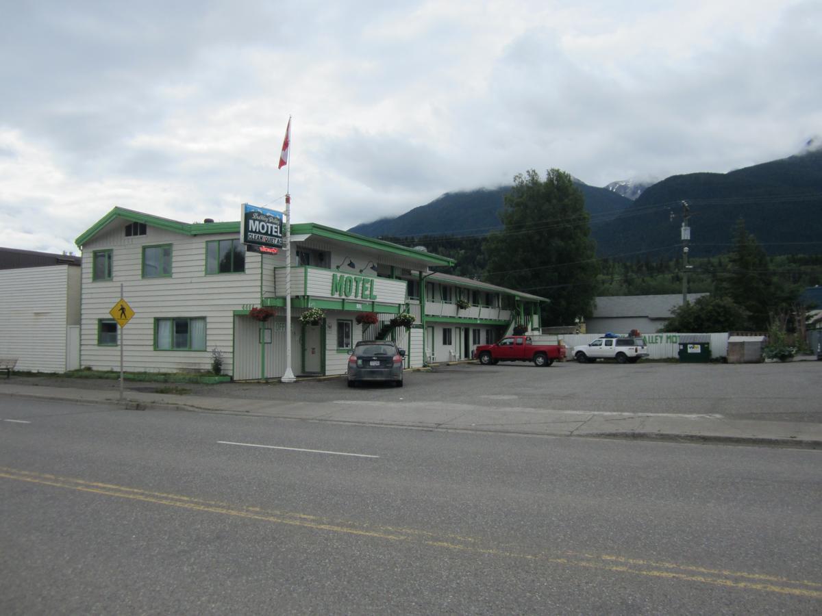 Bulkley Valley Motel New Hazelton Экстерьер фото