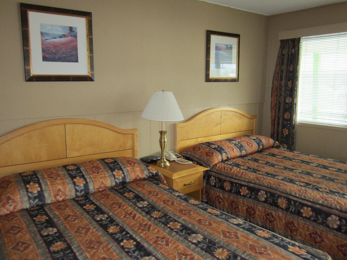 Bulkley Valley Motel New Hazelton Экстерьер фото