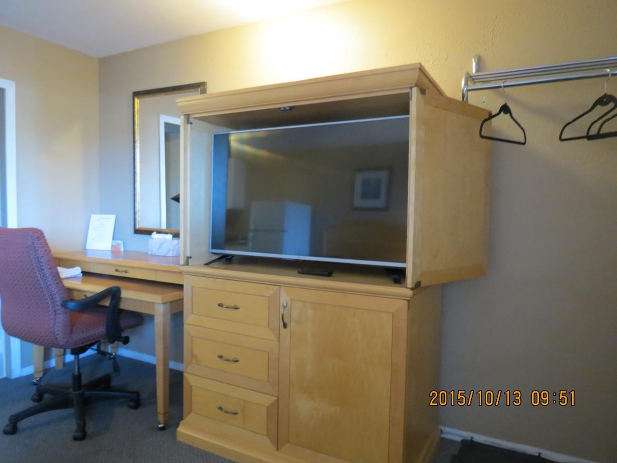 Bulkley Valley Motel New Hazelton Экстерьер фото