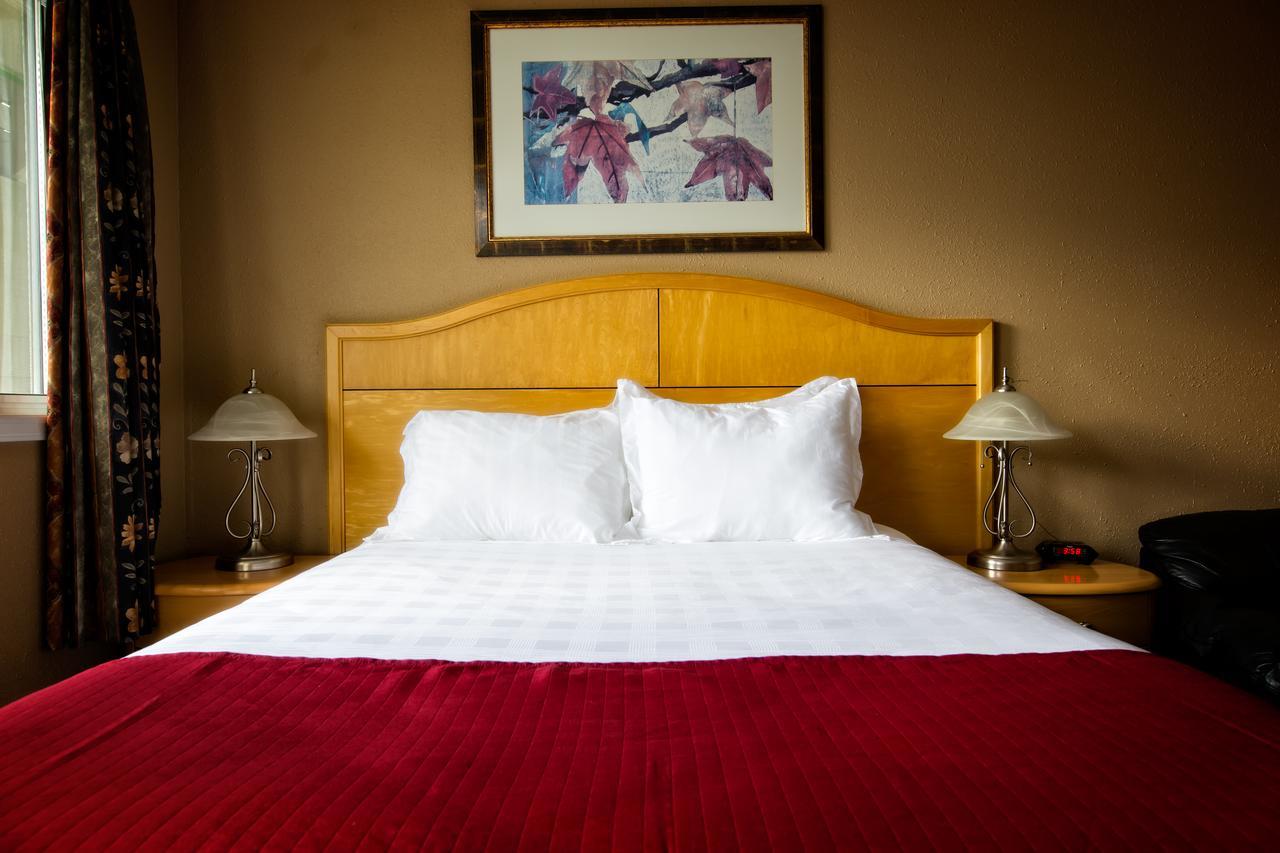 Bulkley Valley Motel New Hazelton Экстерьер фото